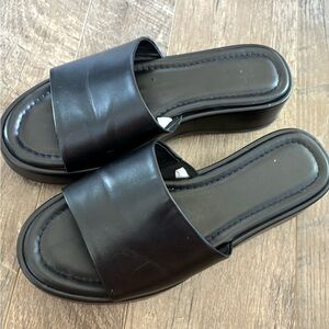 Black Chunky Sandals